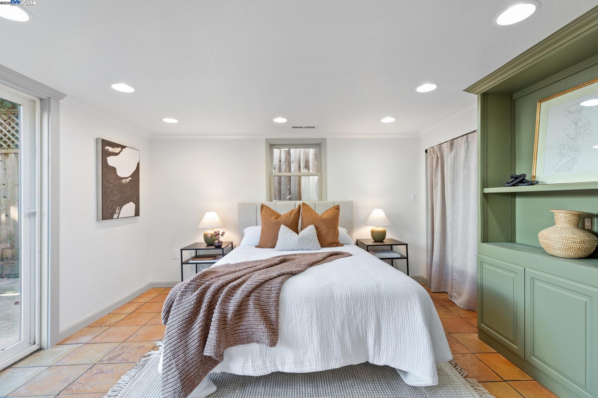 2829 Otis Dr, Alameda