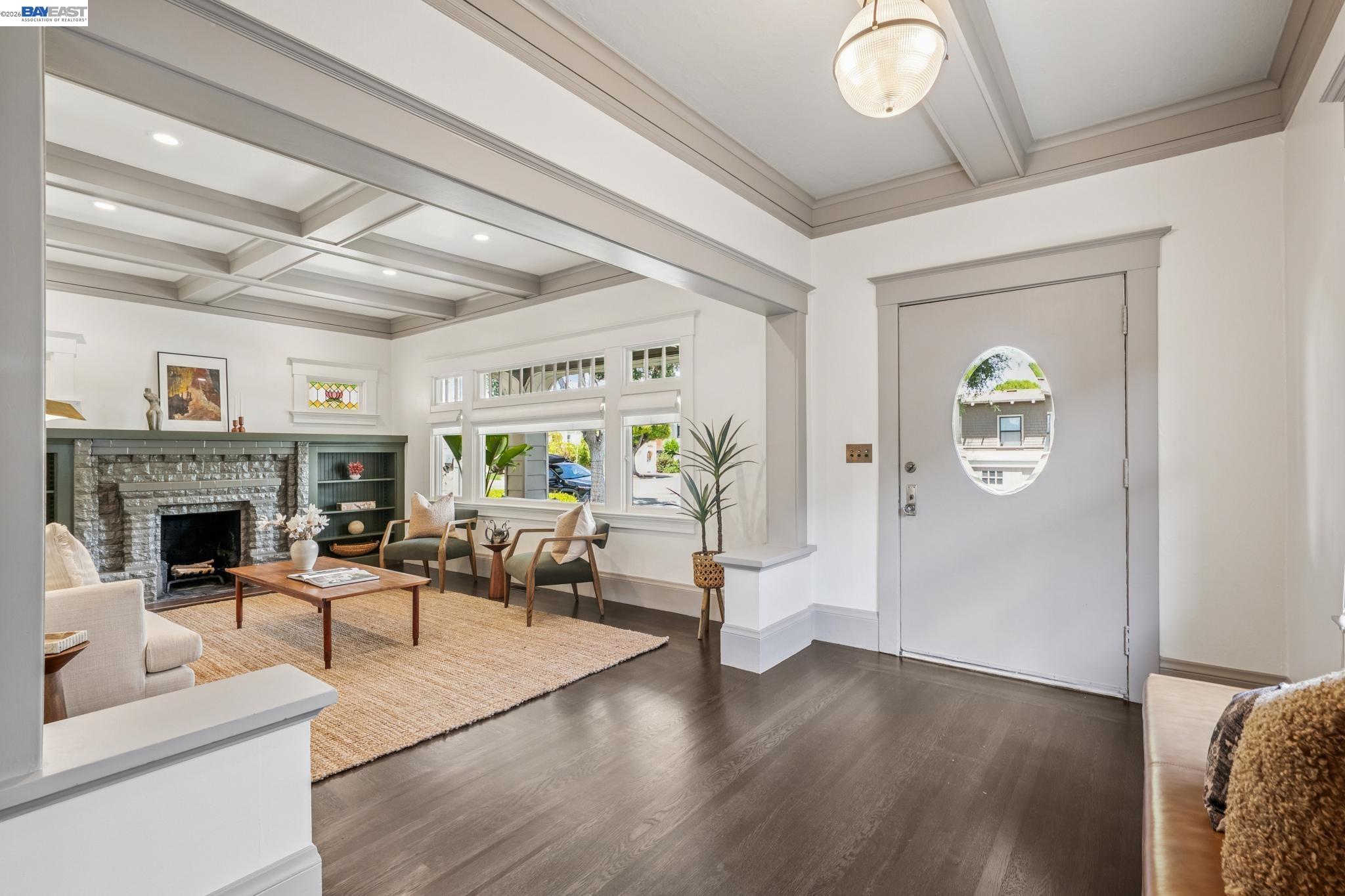 3002 San Jose Ave