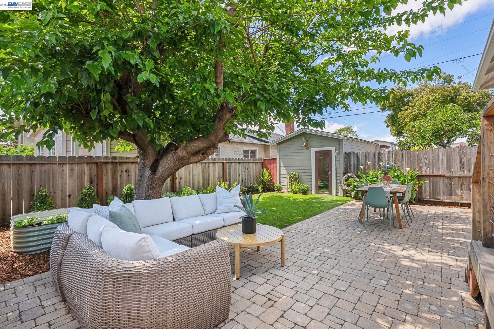 3002 San Jose Ave