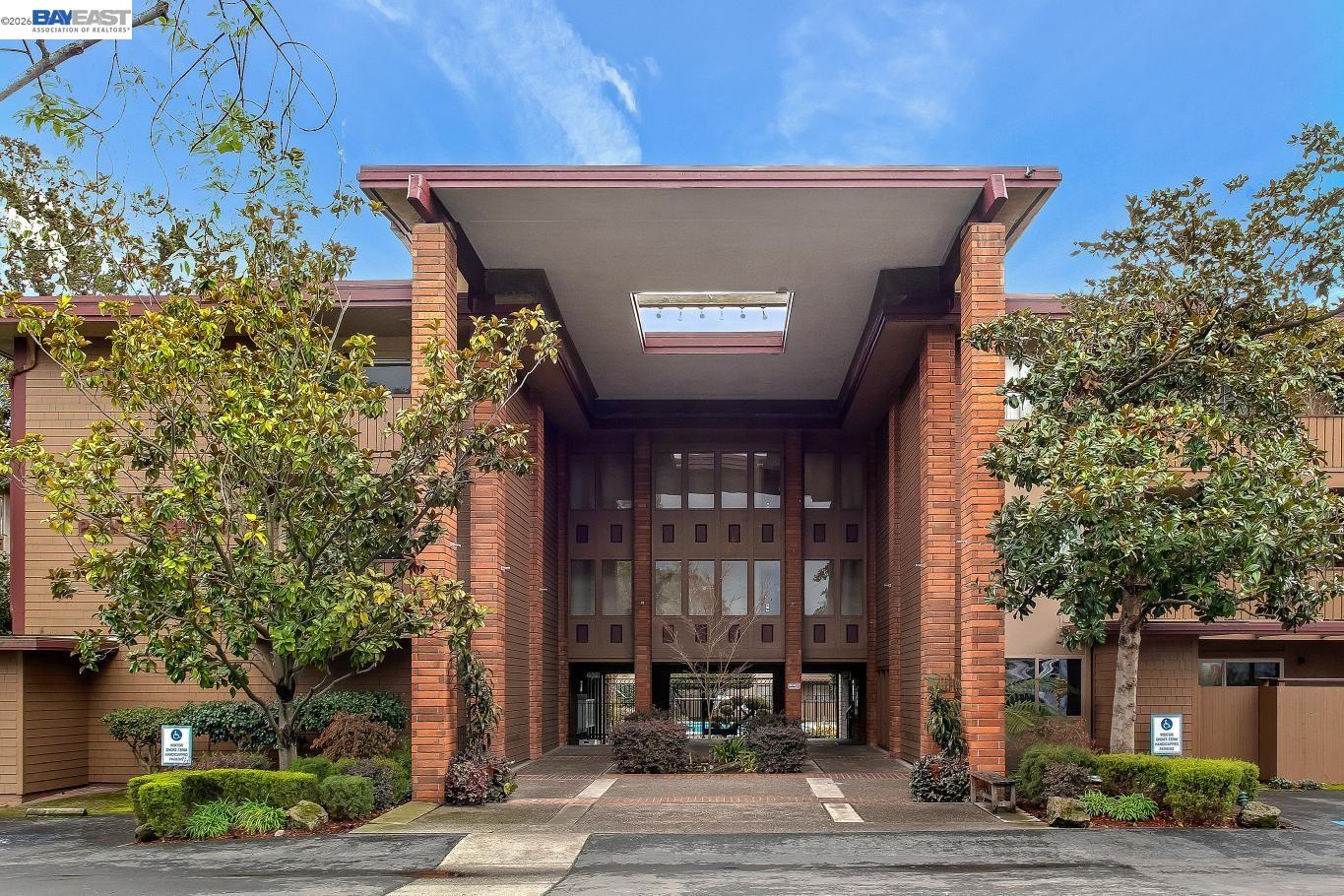 1333 WEBSTER STREET # A101