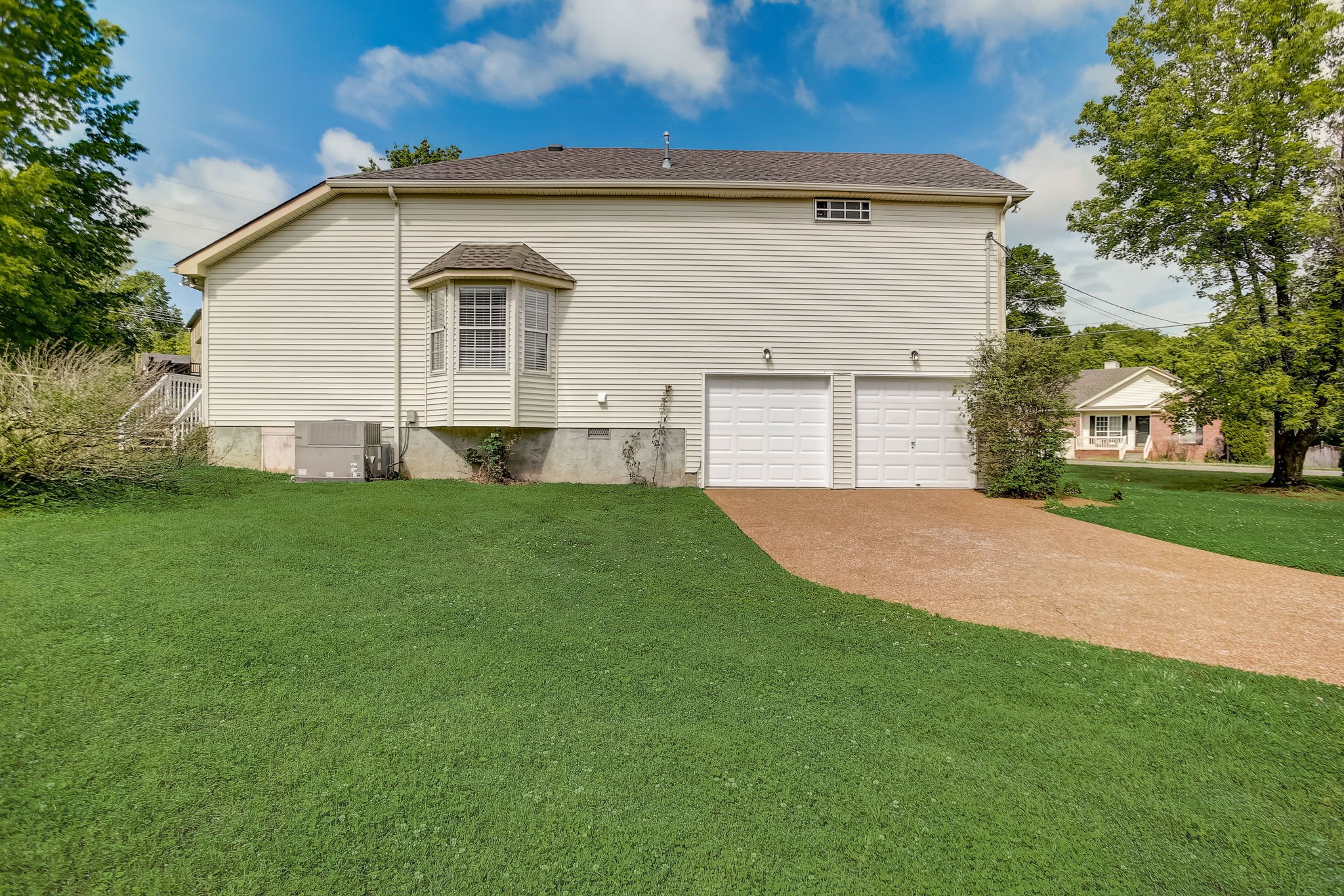 900 Celeste Ct