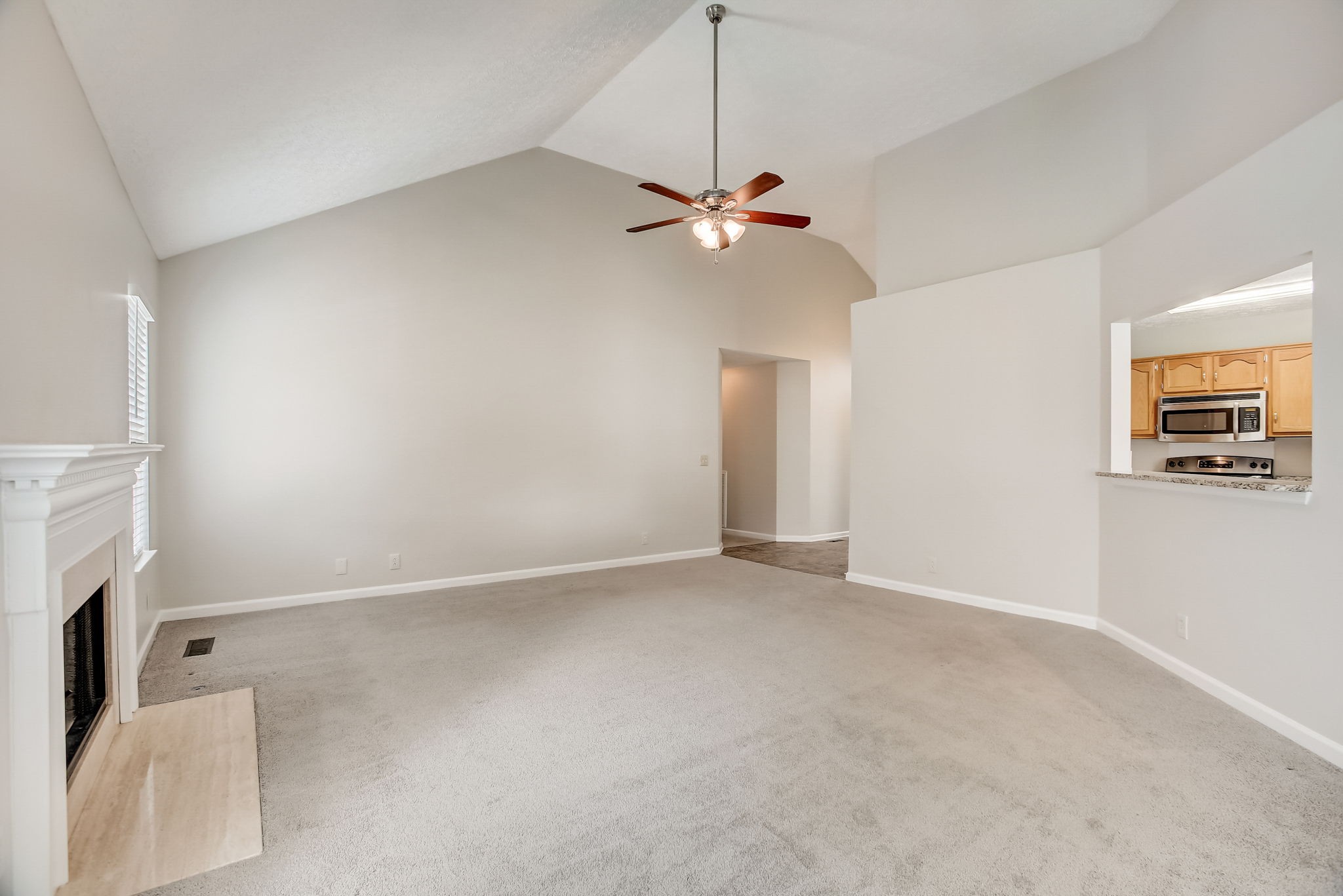 900 Celeste Ct