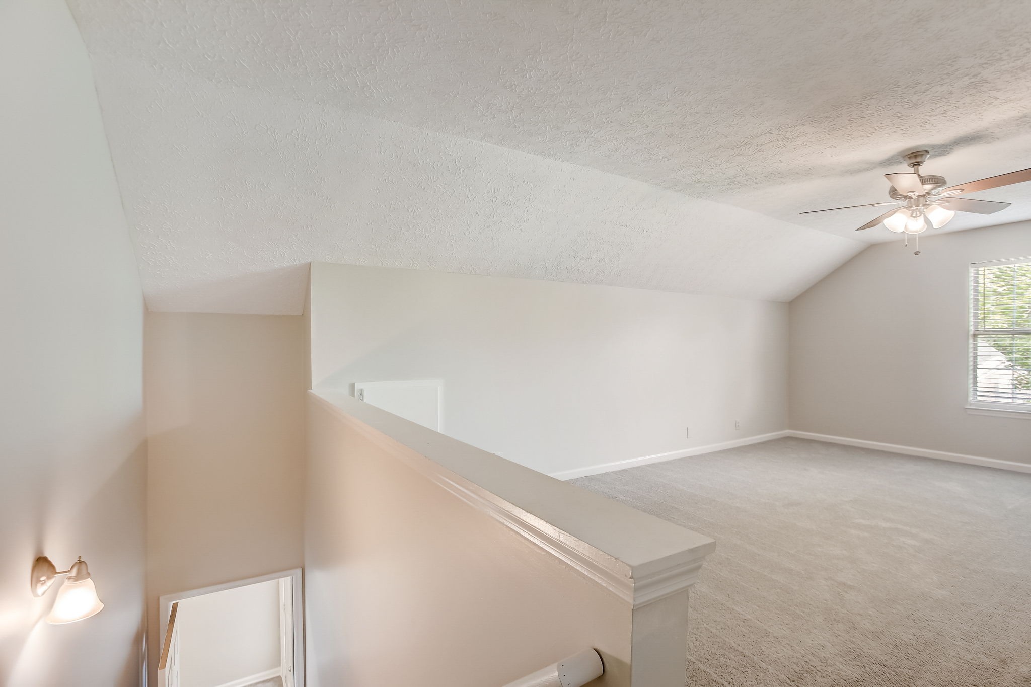 900 Celeste Ct