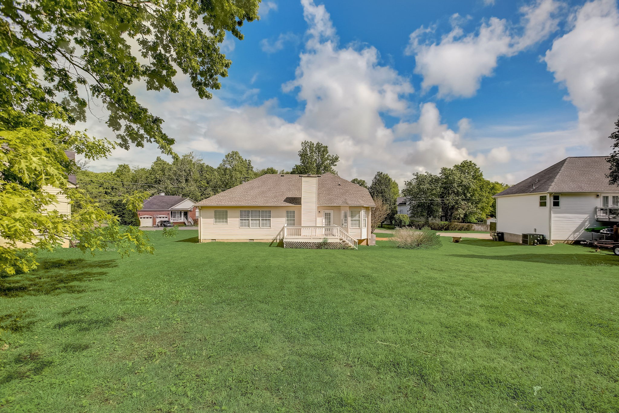 900 Celeste Ct