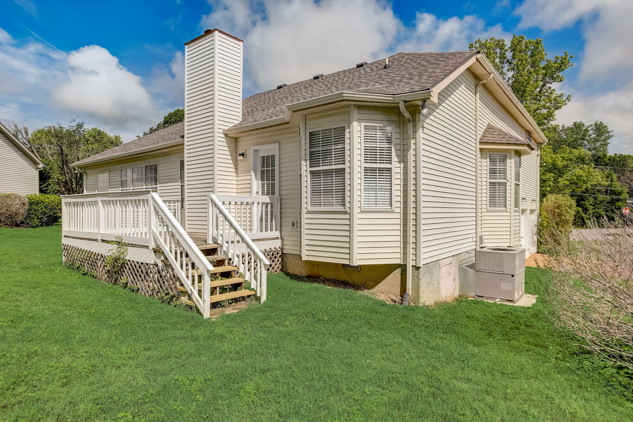 900 Celeste Ct