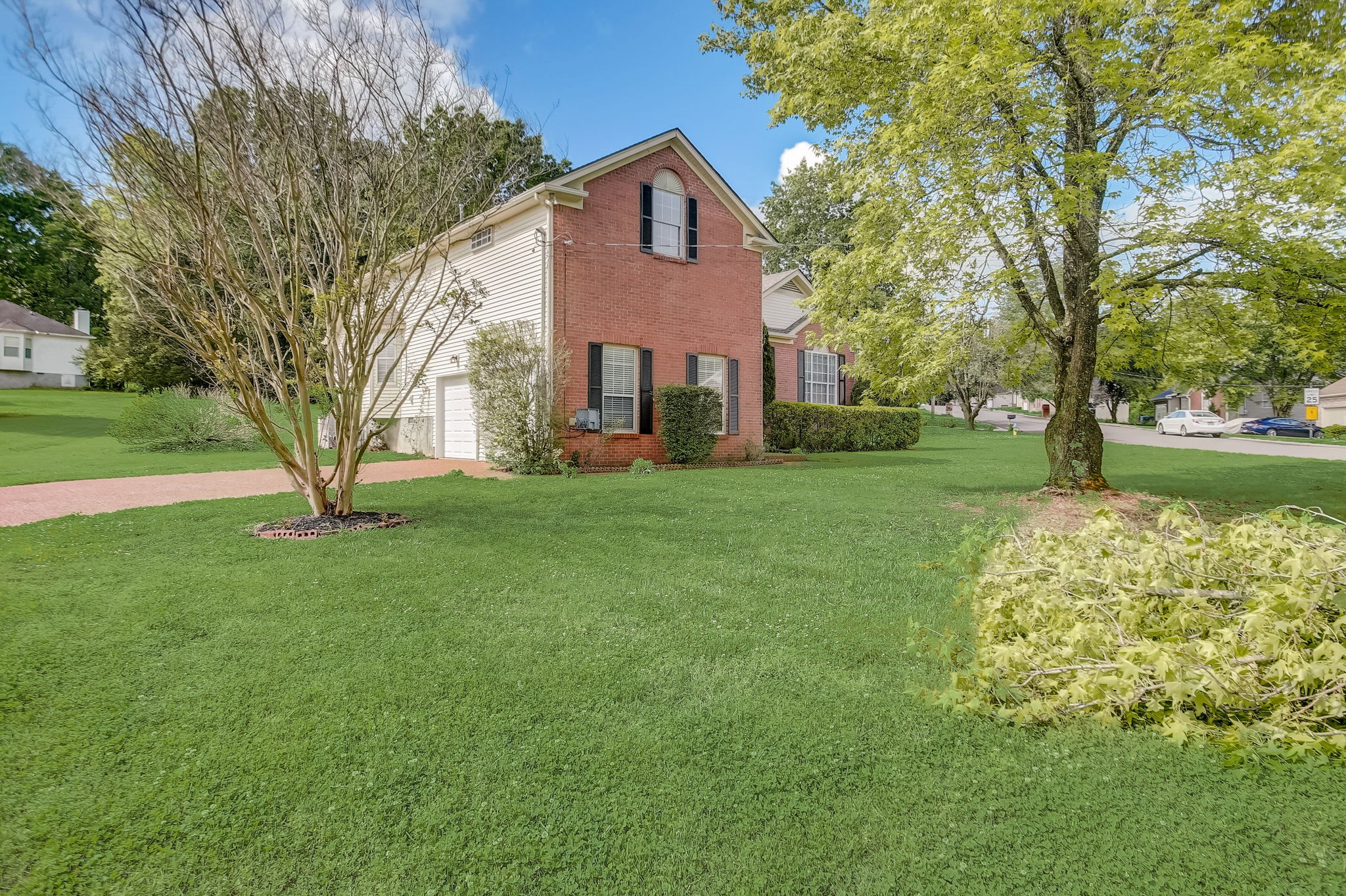 900 Celeste Ct