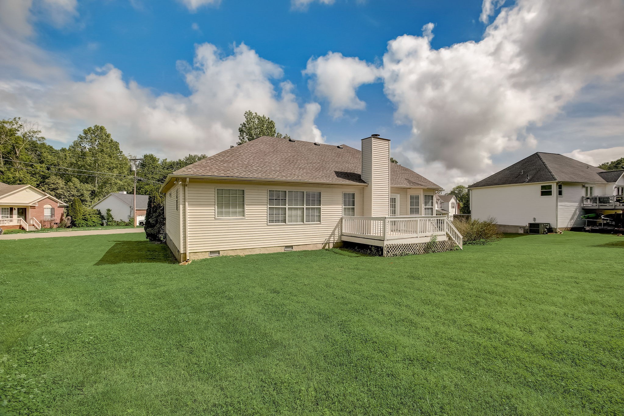 900 Celeste Ct