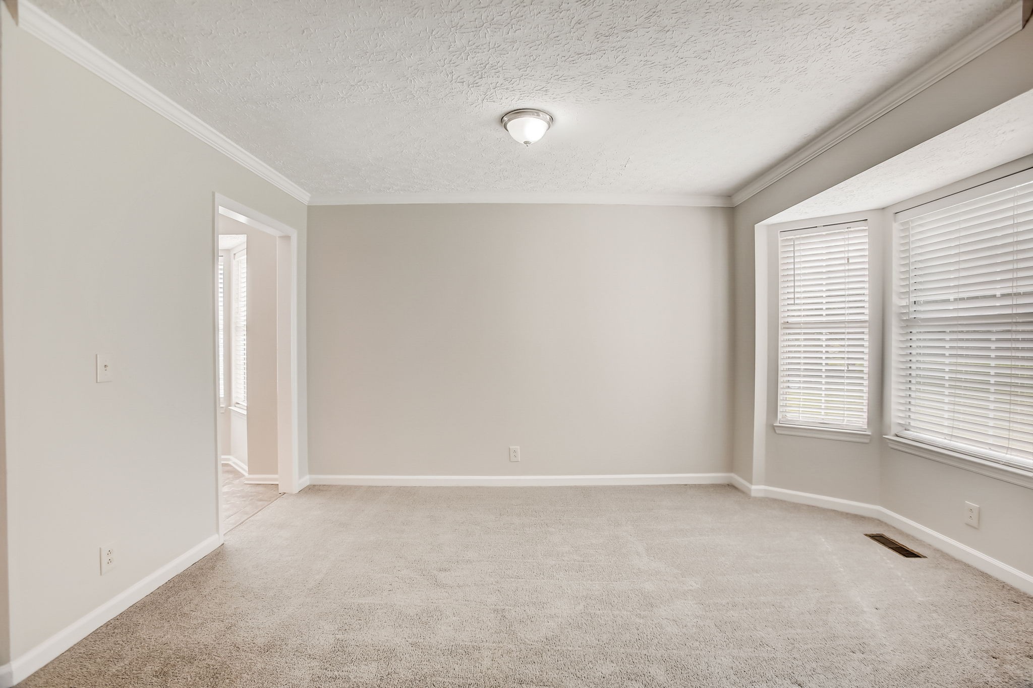 900 Celeste Ct