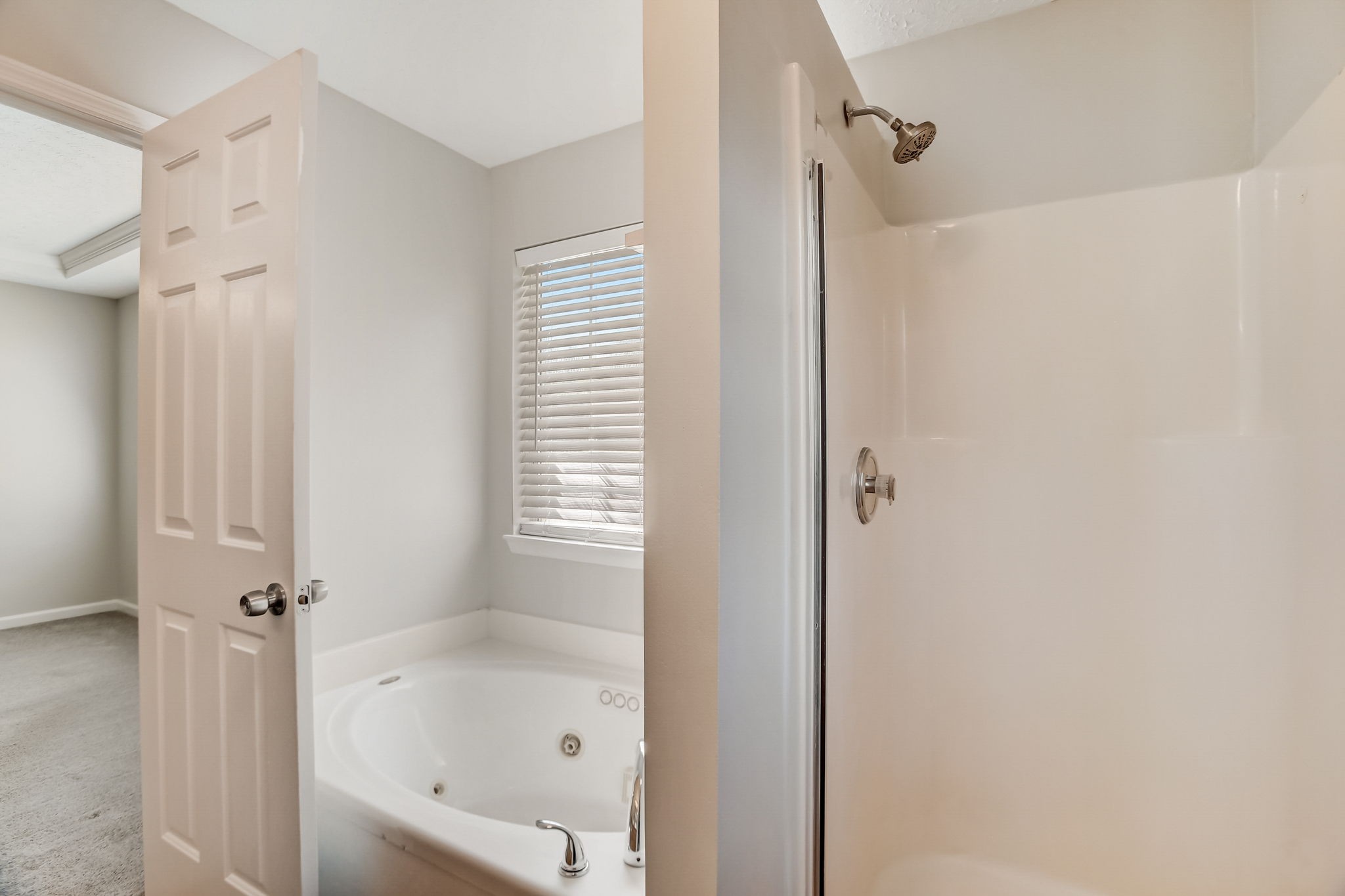 900 Celeste Ct