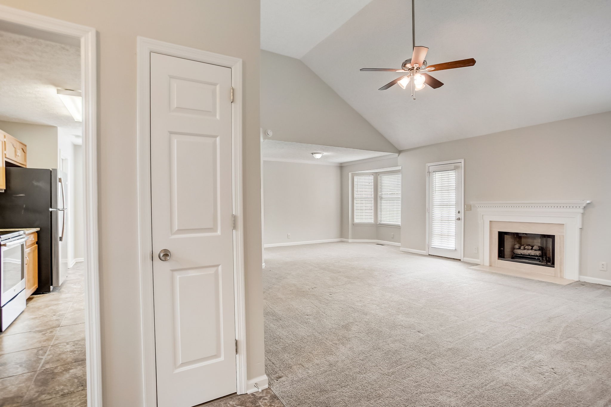 900 Celeste Ct