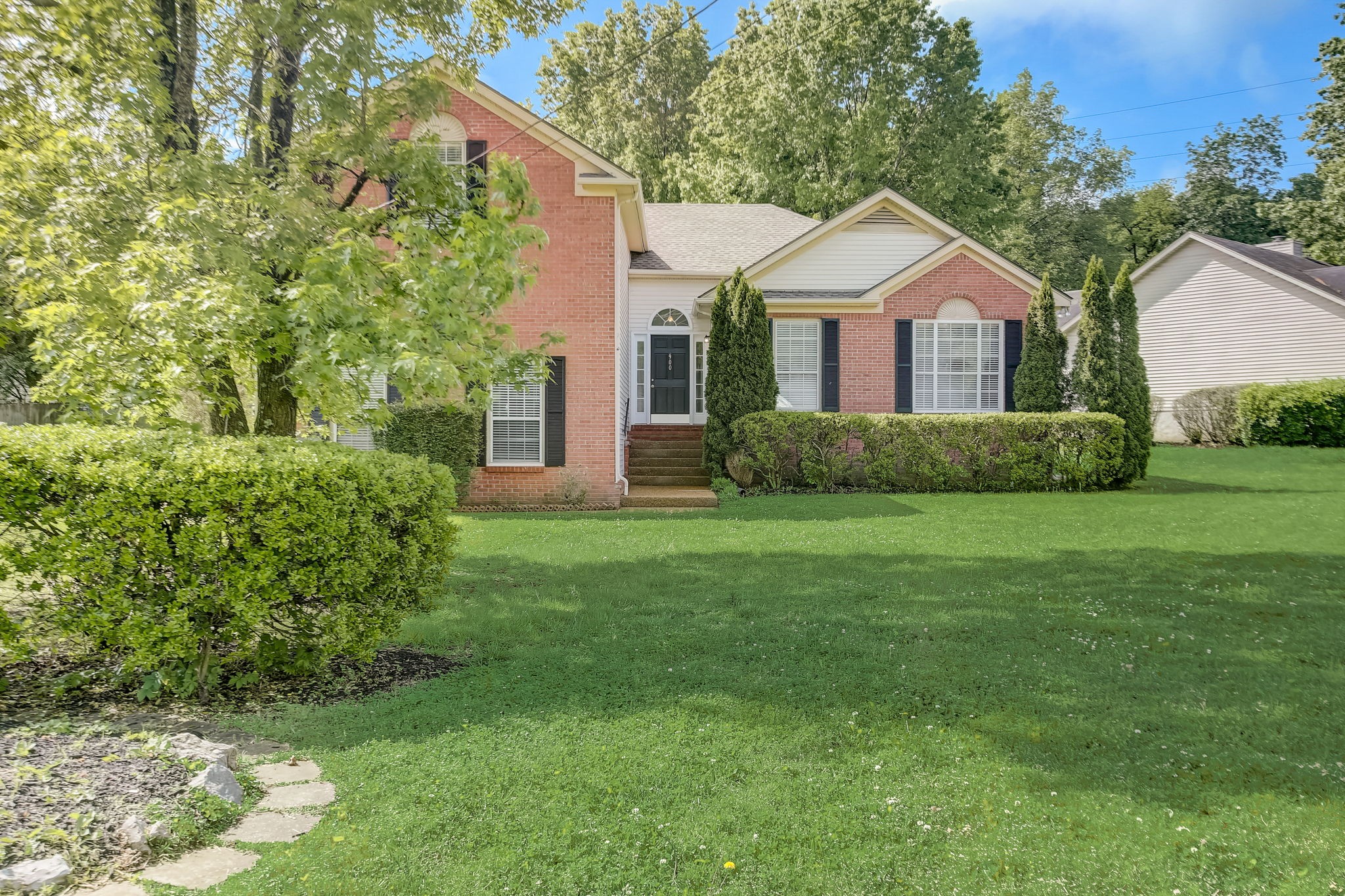 900 Celeste Ct