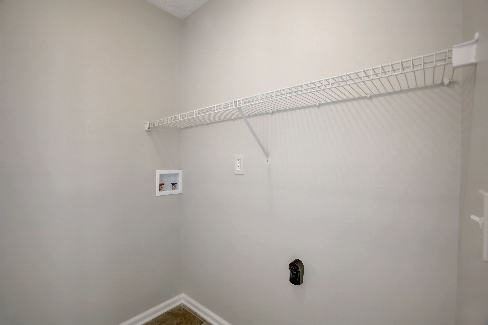 900 Celeste Ct