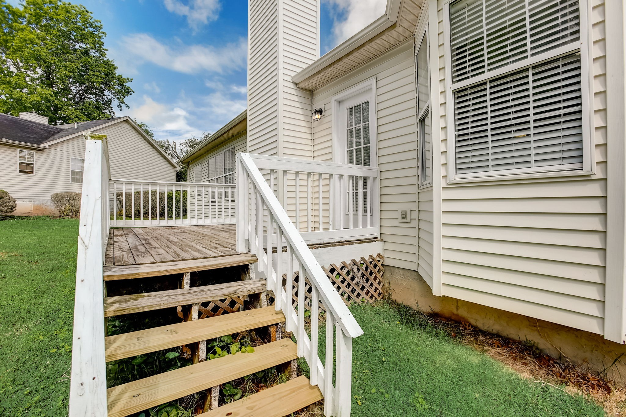 900 Celeste Ct