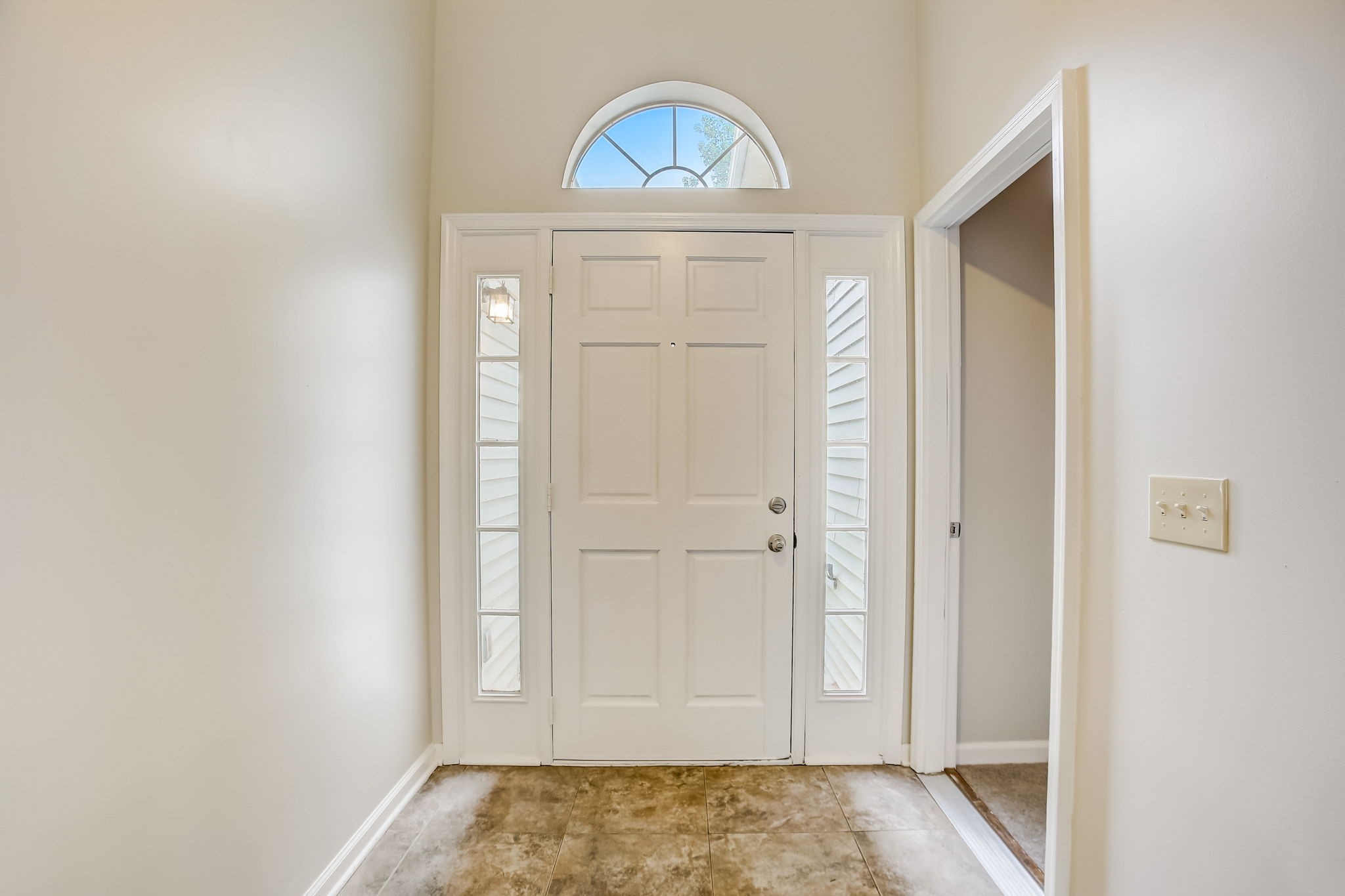 900 Celeste Ct