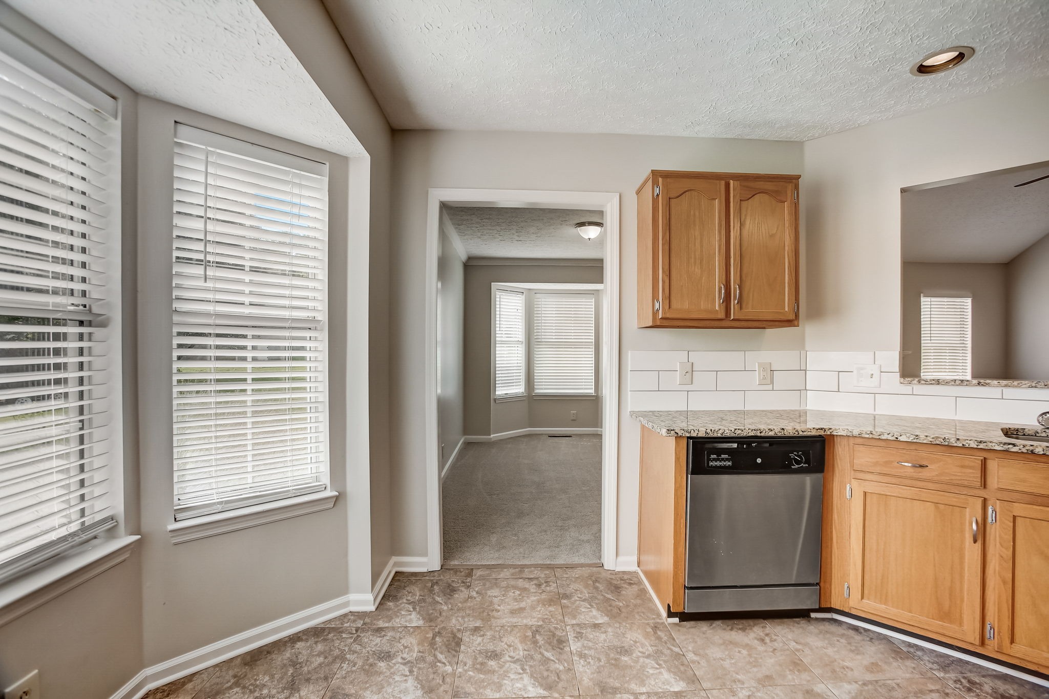 900 Celeste Ct