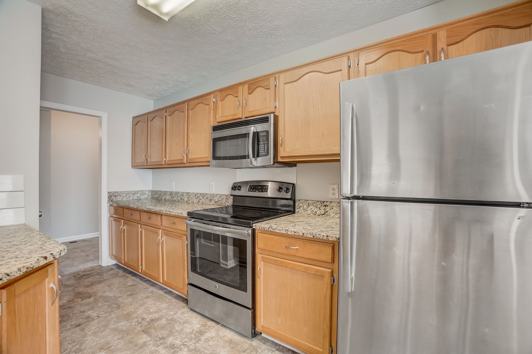 900 Celeste Ct