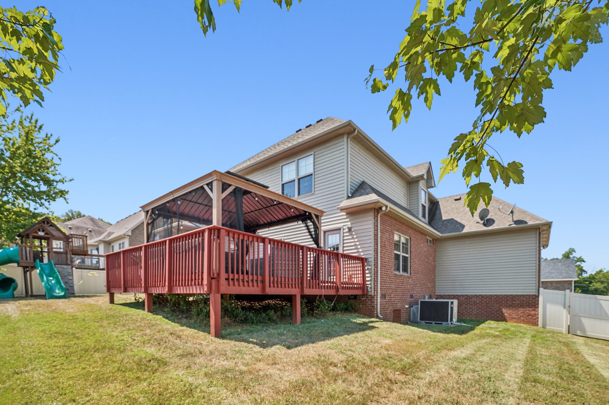966 Terraceside Cir