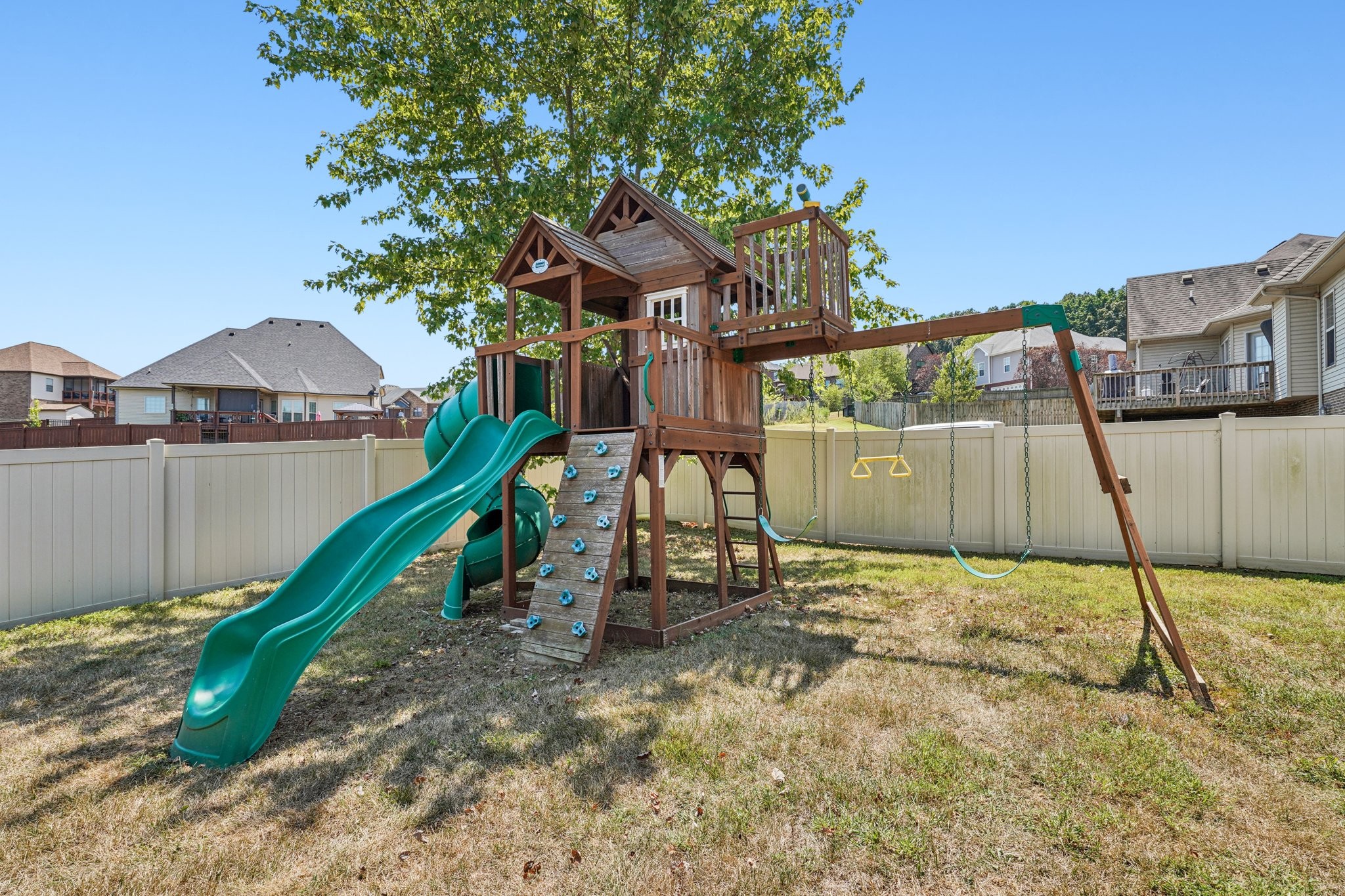 966 Terraceside Cir