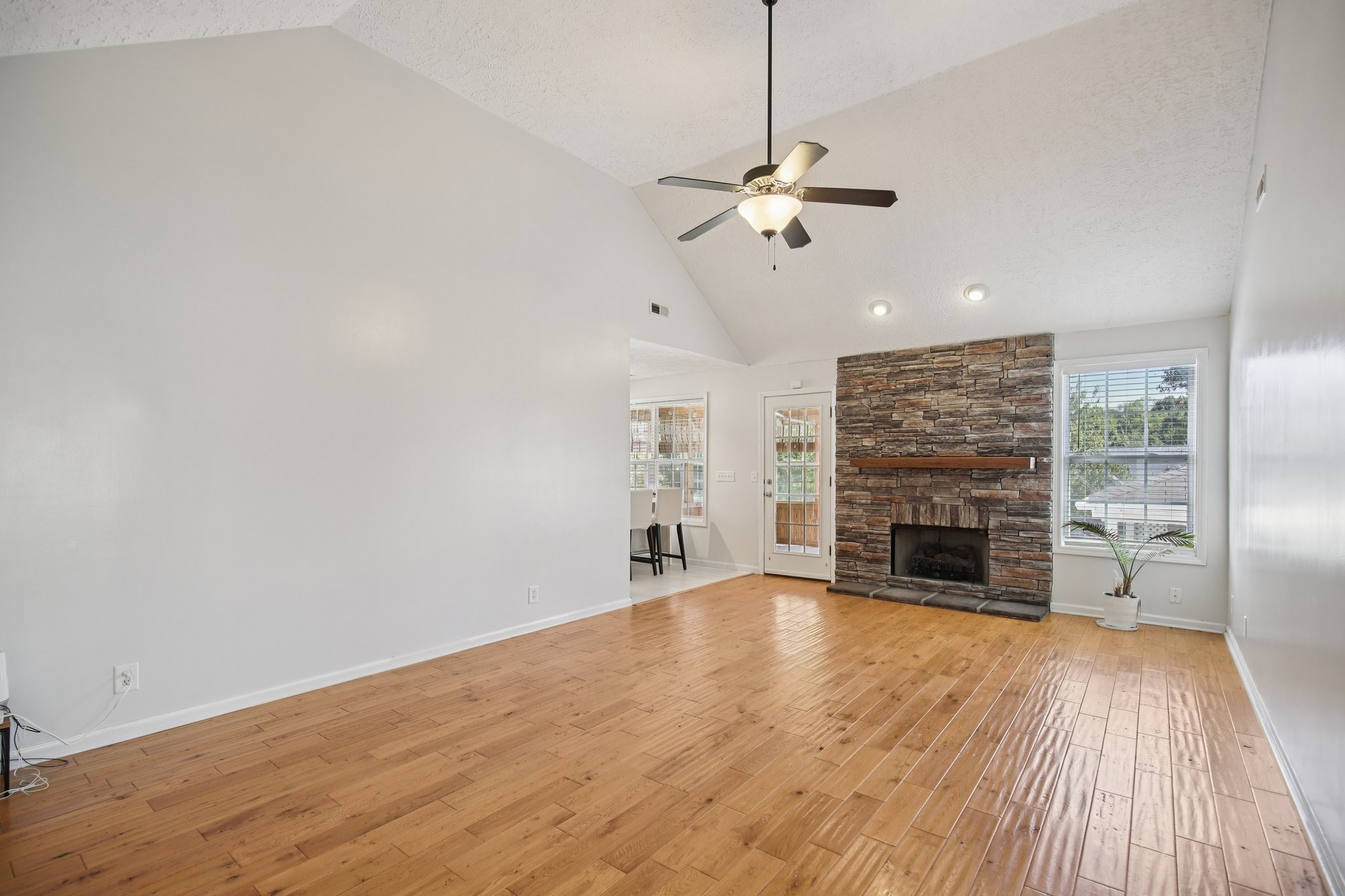 2791 Ridgepole Dr