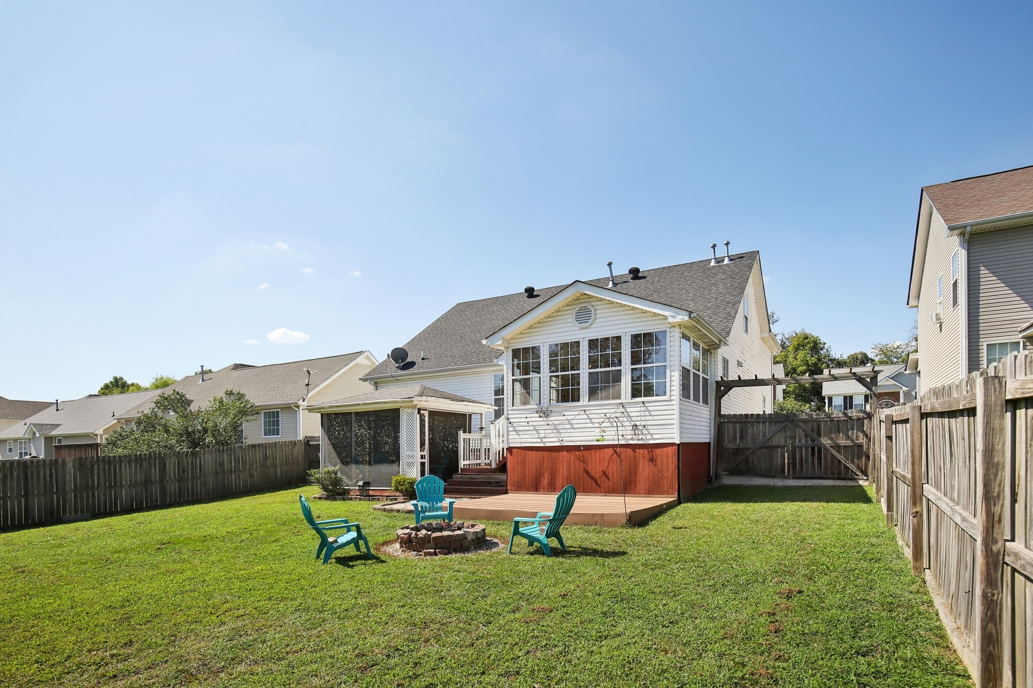 2791 Ridgepole Dr