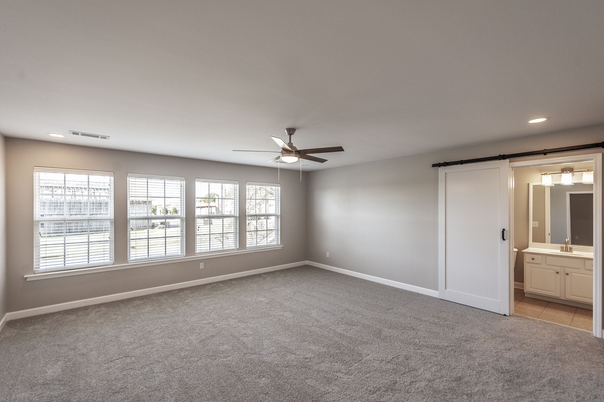 103 Camarado Ln