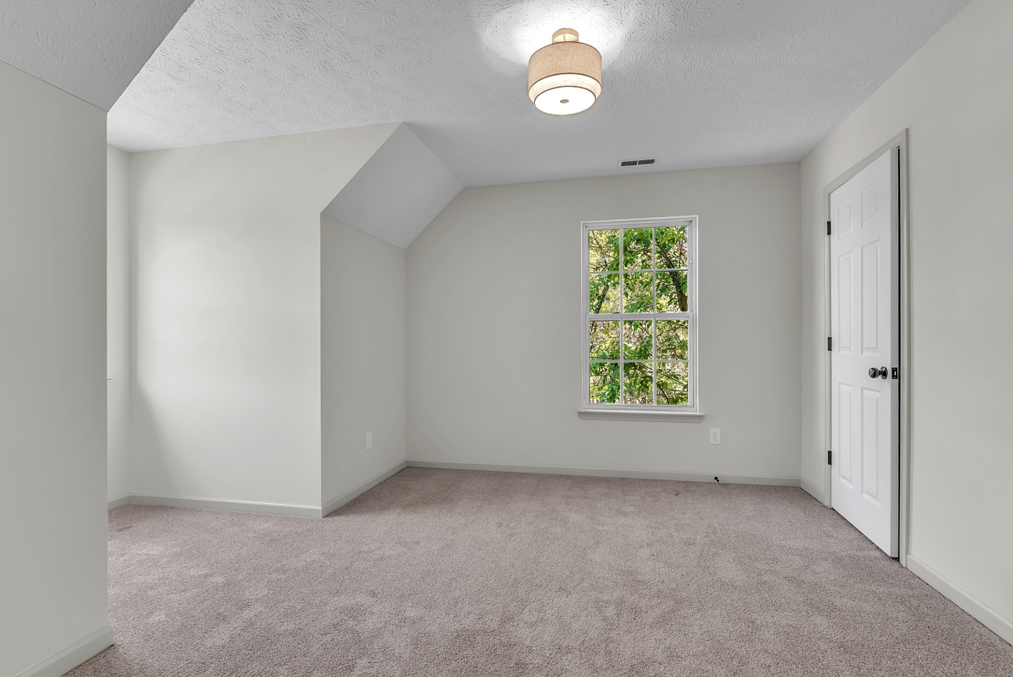 522 Acorn Way