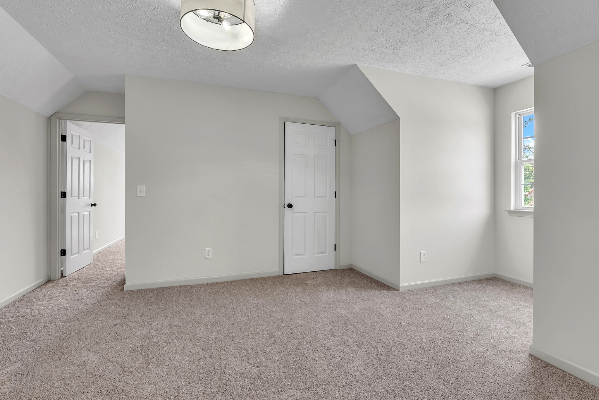 522 Acorn Way