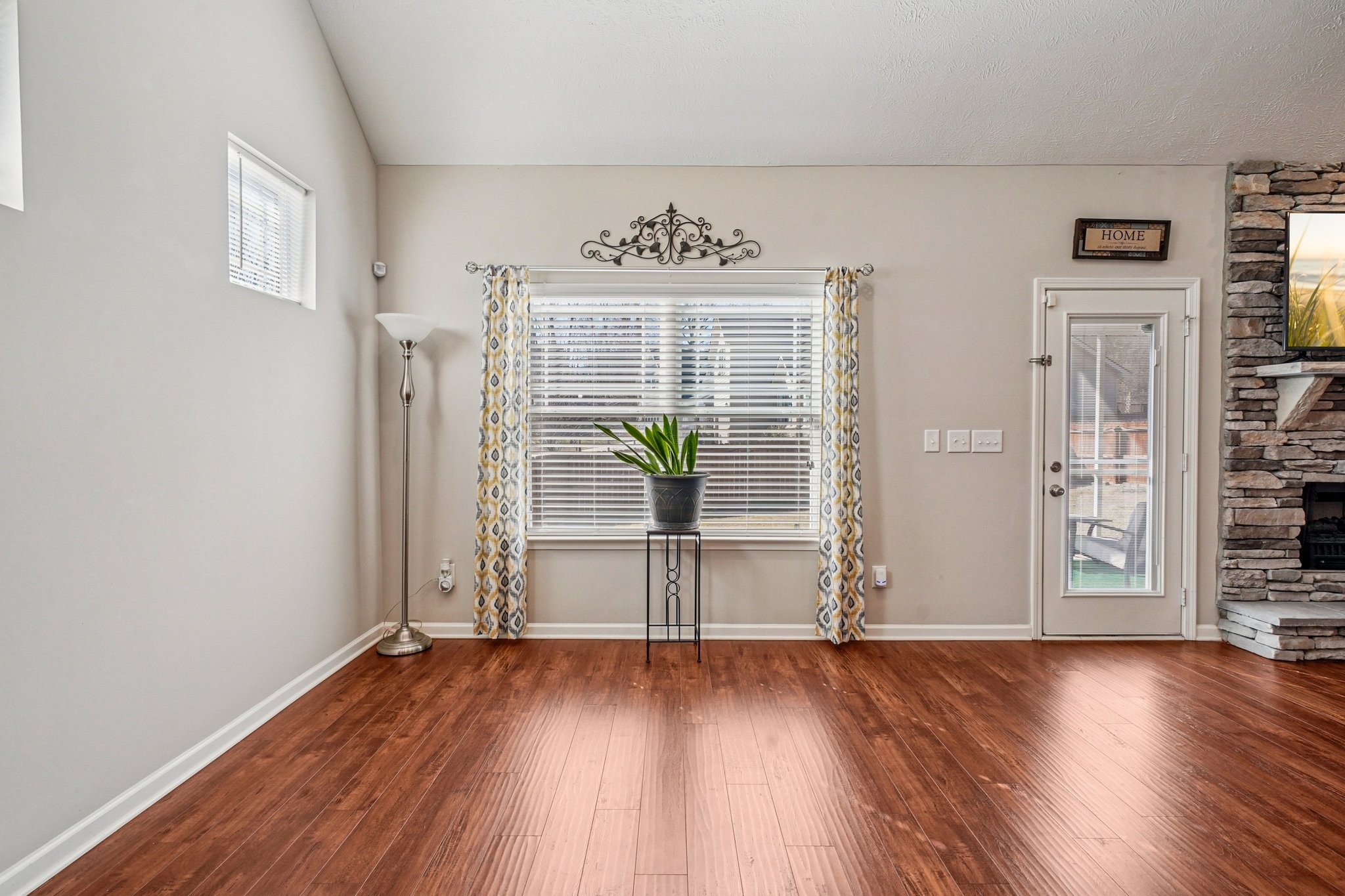 1092 Lady Nashville Dr