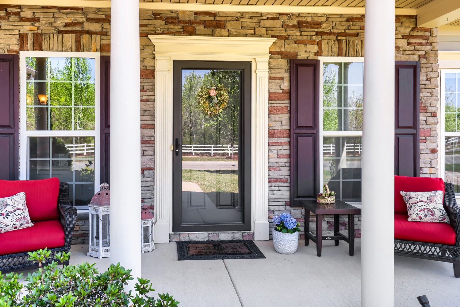 2432 Parkwood Dr