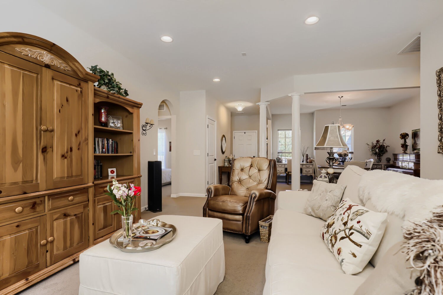 2432 Parkwood Dr