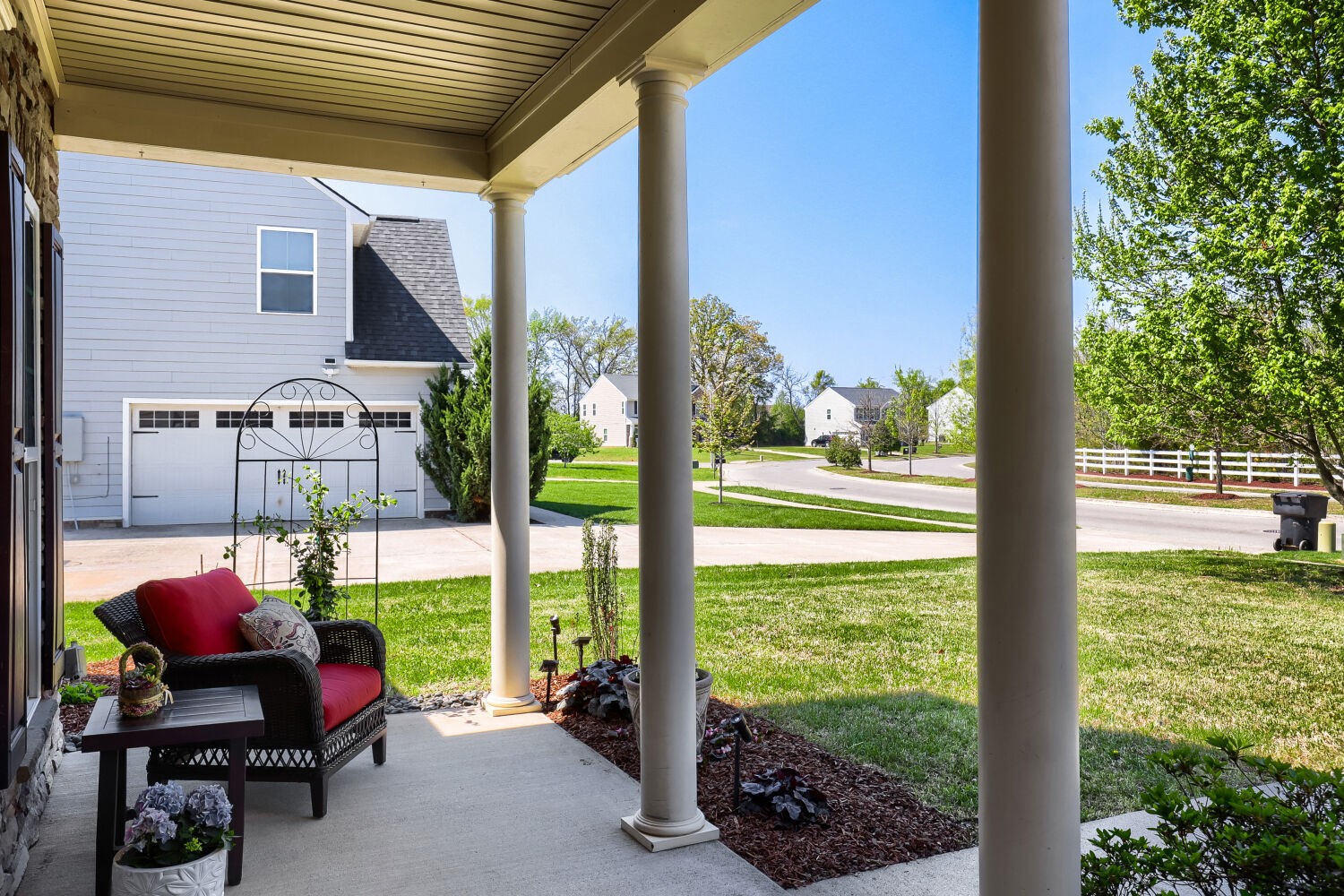 2432 Parkwood Dr