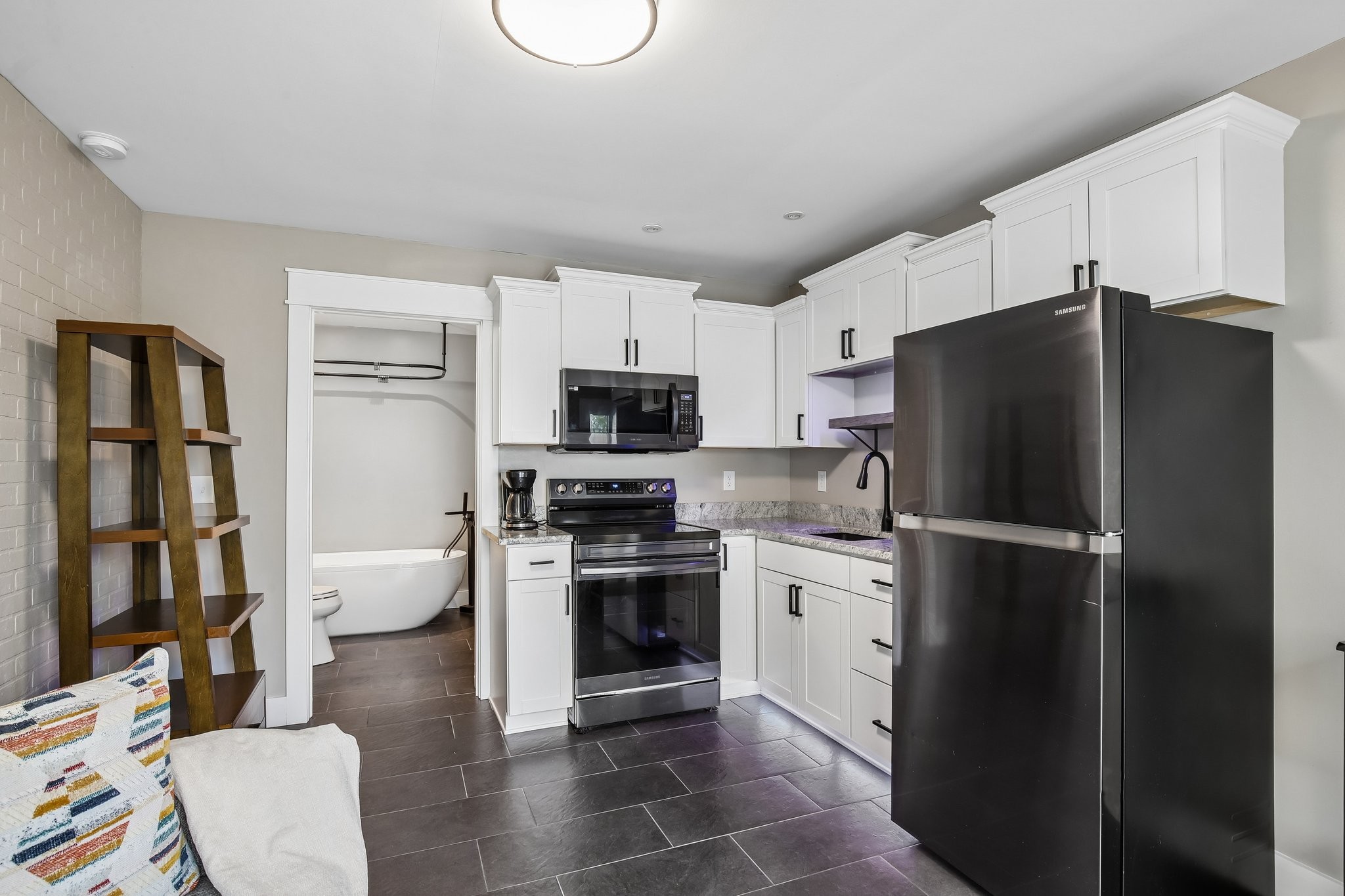 116 Emma Ct