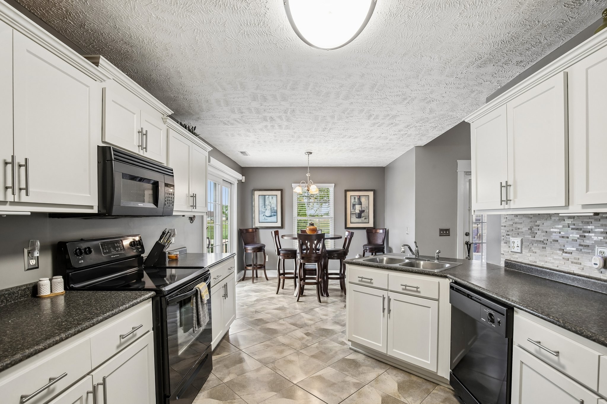116 Emma Ct