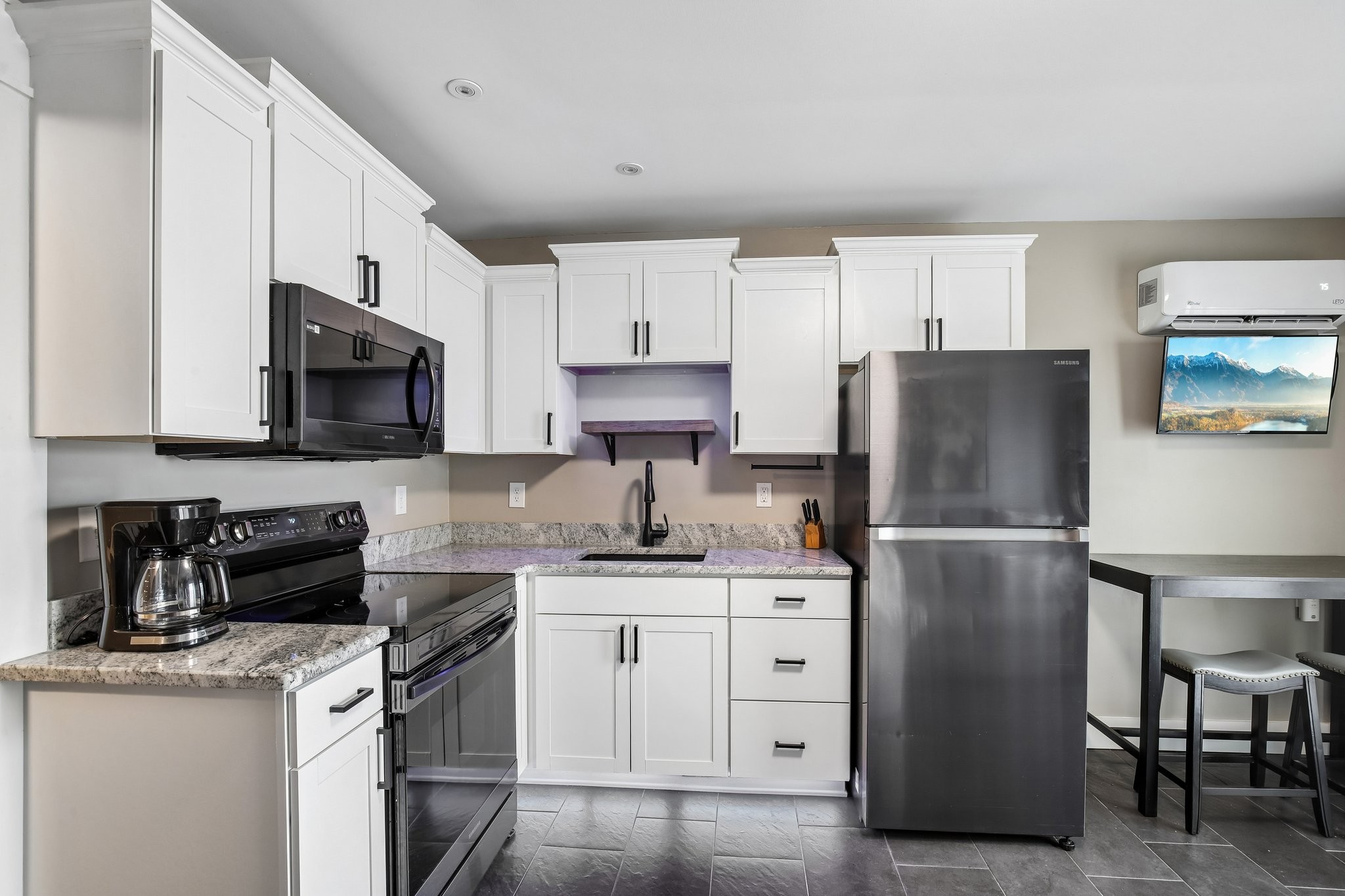 116 Emma Ct