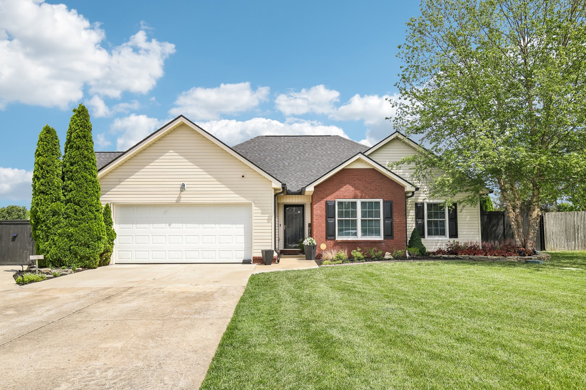 116 Emma Ct