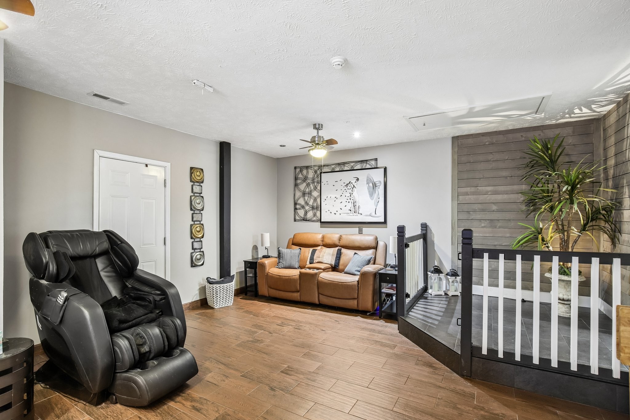 116 Emma Ct