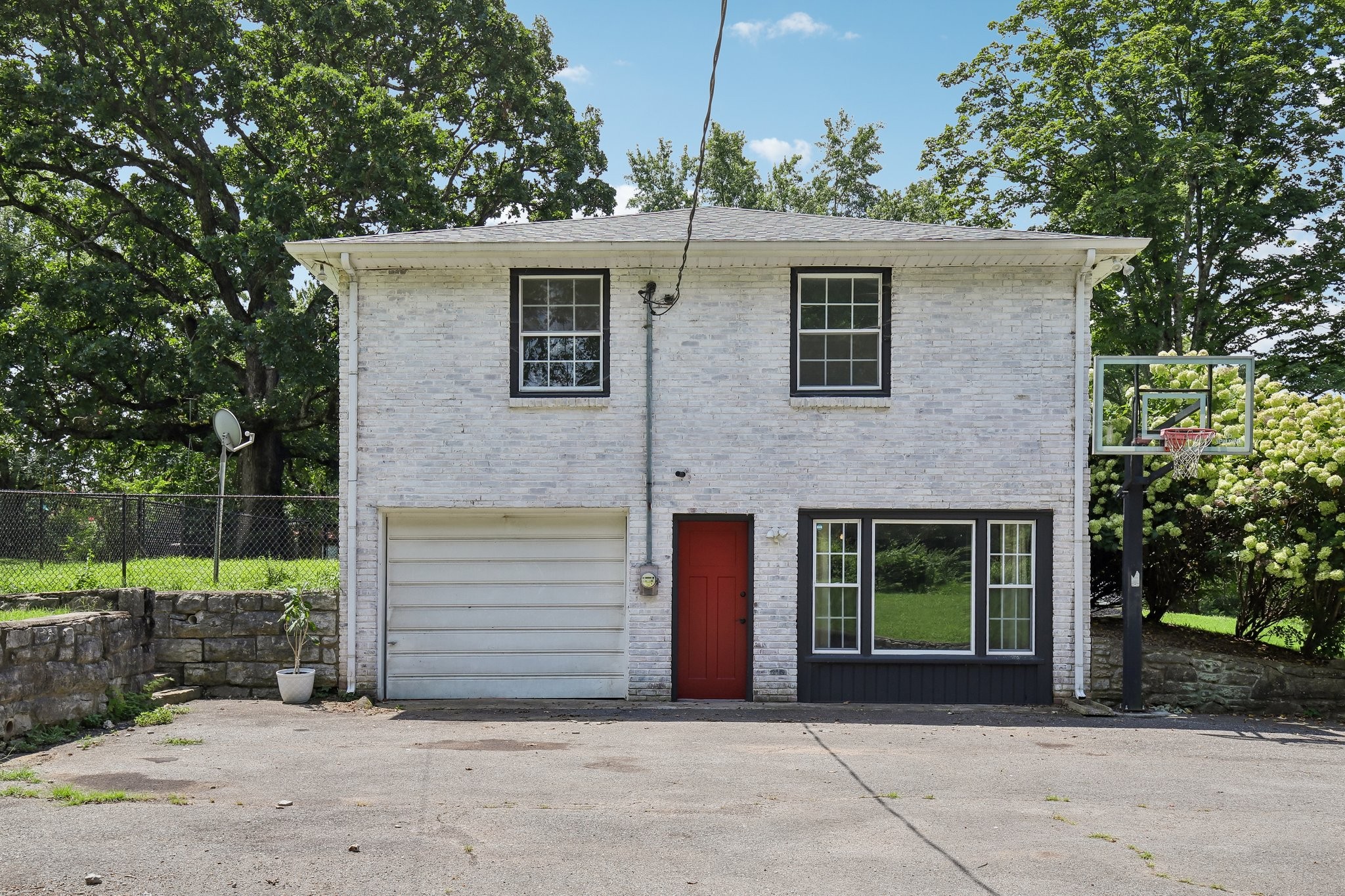 463 Walton Ferry Rd