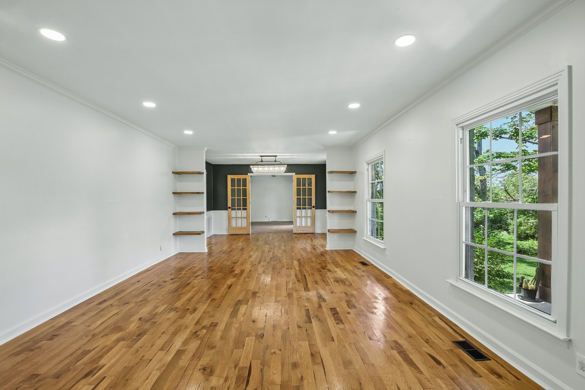 463 Walton Ferry Rd