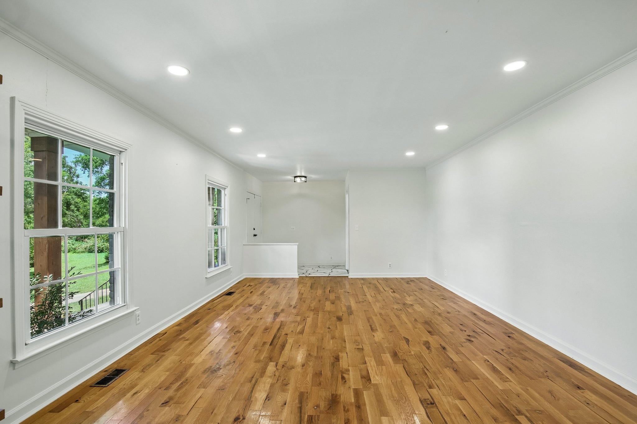 463 Walton Ferry Rd