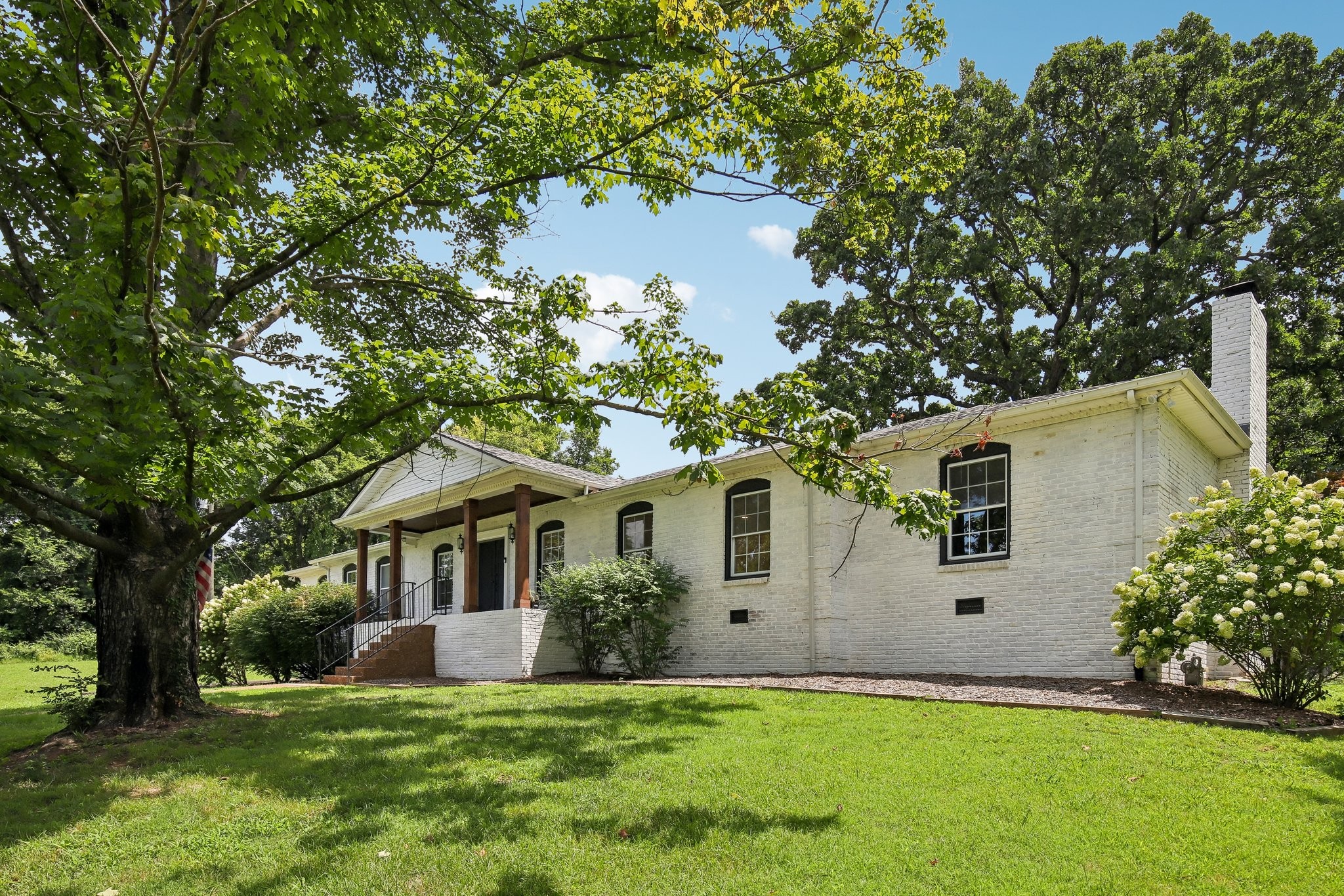 463 Walton Ferry Rd