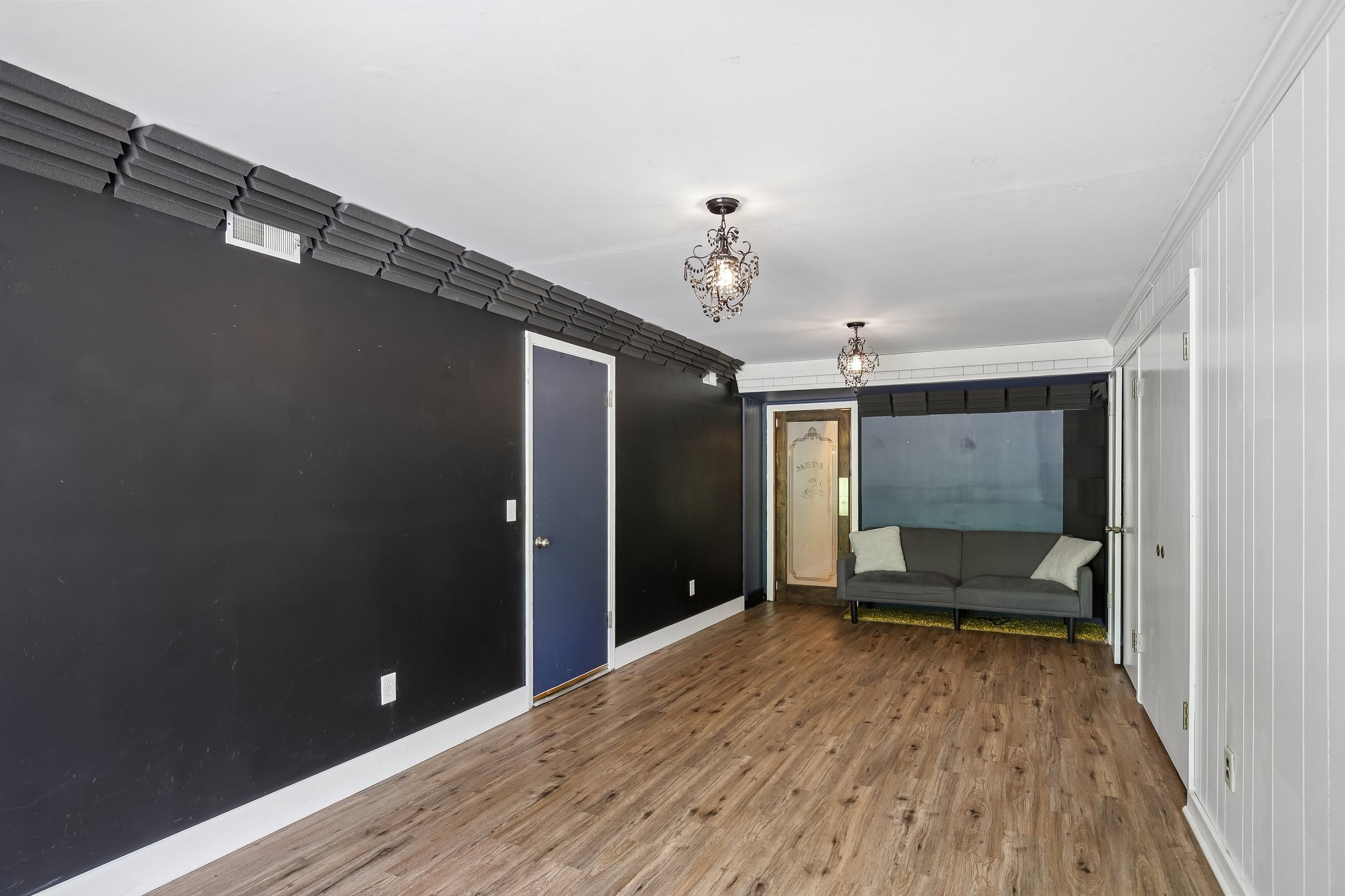 463 Walton Ferry Rd