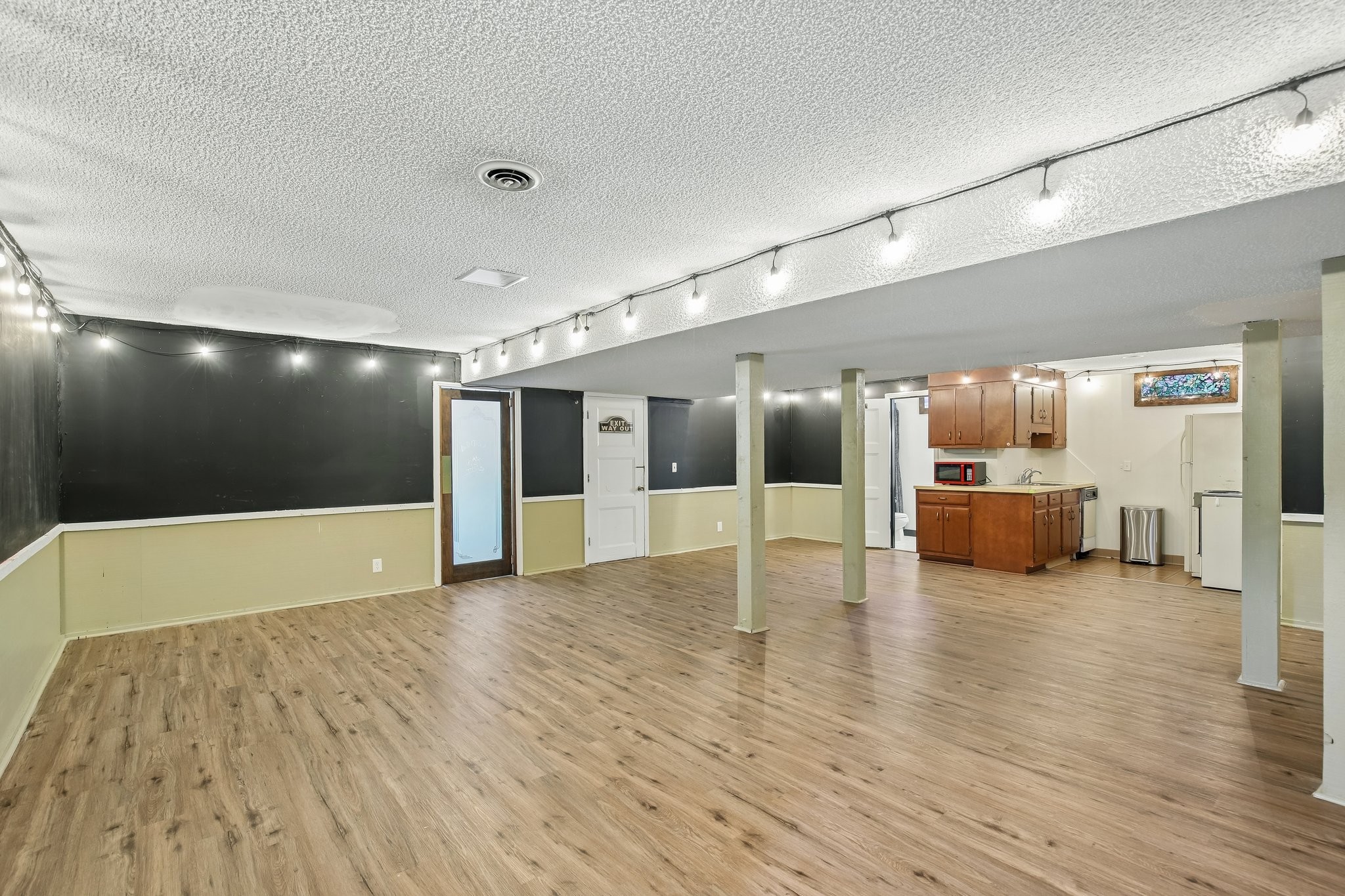 463 Walton Ferry Rd