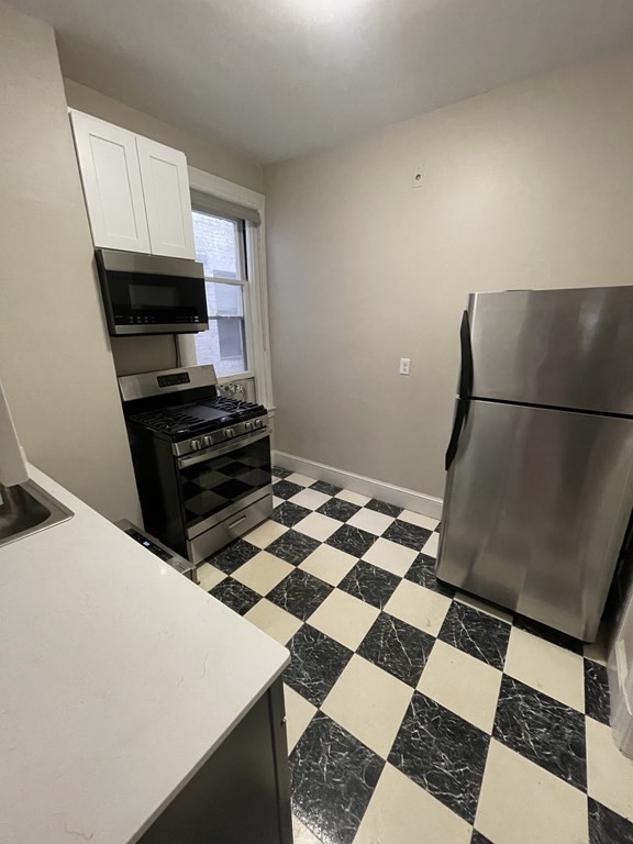 1060 Beacon St Unit: 12