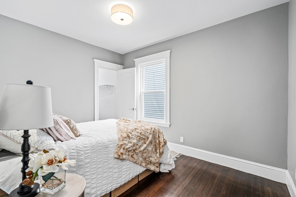 16 Hallam Street # 2