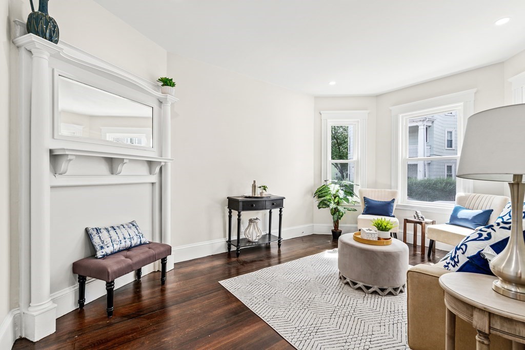 16 Hallam Street # 2