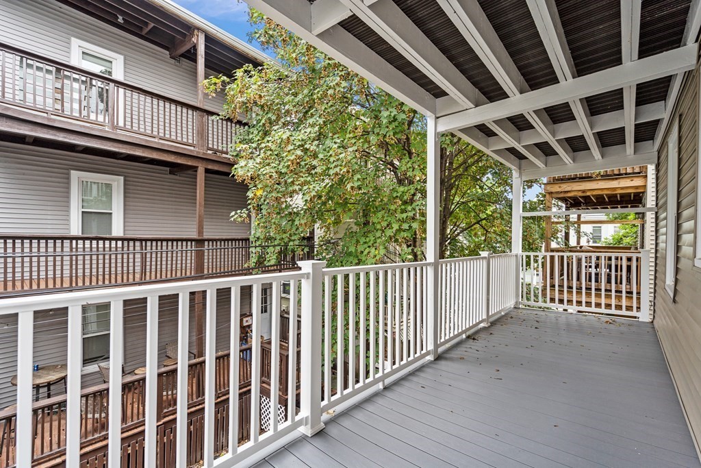 16 Hallam Street # 2