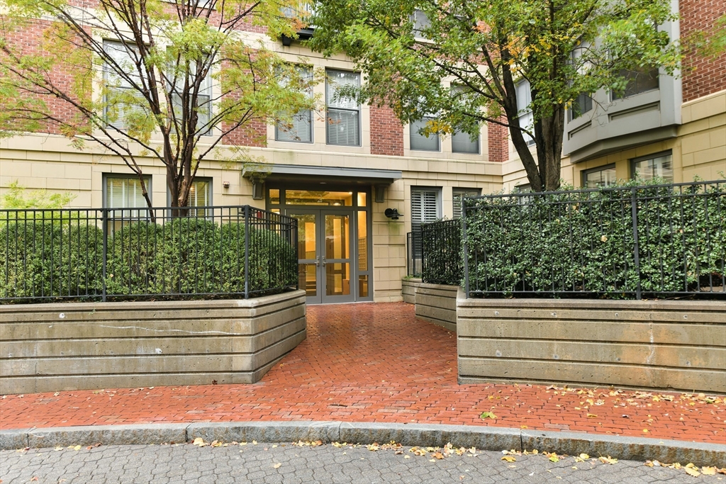 2 Rollins St # 401 Unit: D-401