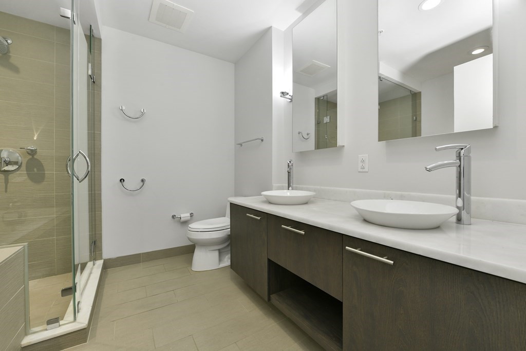 110 Stuart Street # 24E