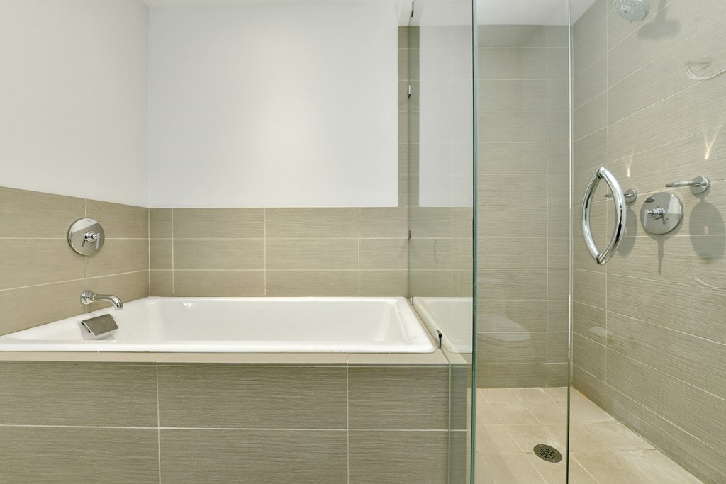 110 Stuart Street # 24E