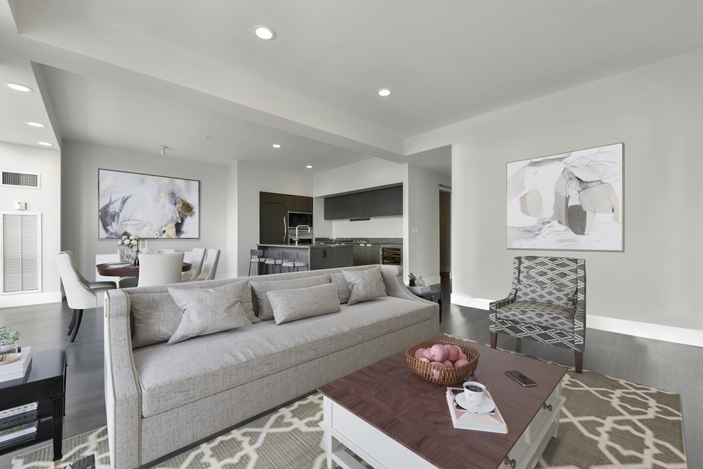 110 Stuart Street # 24E